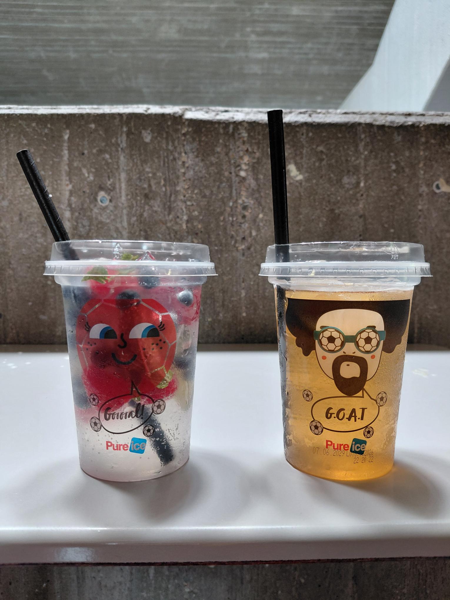 Peachy Paradise und Berry Island –Zwei Sommer-Mocktails für die heißen&nbsp;Ferientage